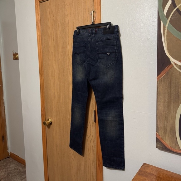 Guess "Halsted Fit" Size 29x32 Dark Wash Medium Rise Tapered Slim Fit Jeans - Picture 2 of 6